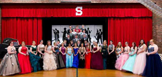 Shullsburg Jr. Prom Class Photo
