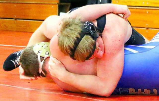 Darl-BH wrest BrodyMilz pin color 