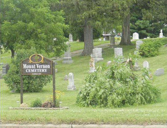 tree damaged mt vernon cemetery