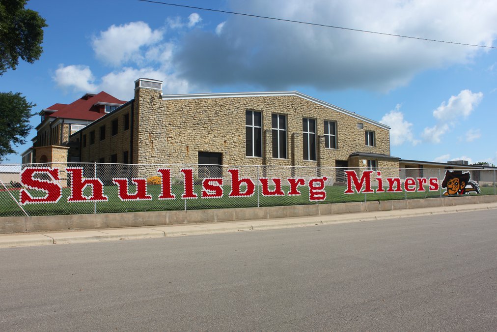 Shullsburg chooses FEH for vestibule SWNews4U