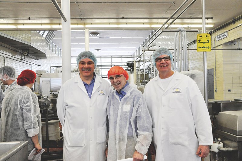 Cheesemakers highlighted on Discover Wisconsin Monroe Times