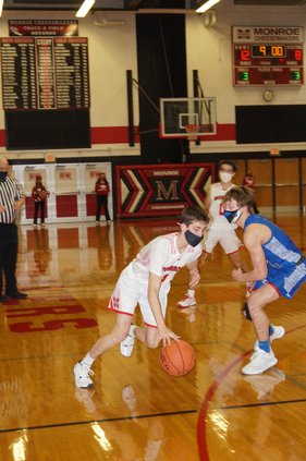 Heath Huschitt is an experienced guard and returns to the Cheesemakers for his senior season this winter.