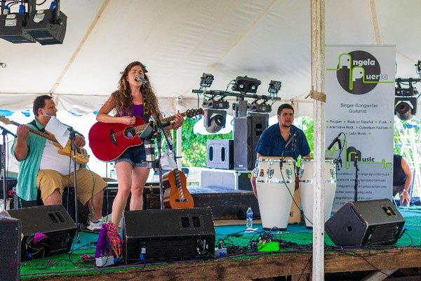 c042022_MAC-Angela-Puerta-Band