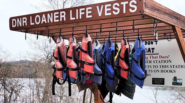 New DNR signs for kids don't float kiosks