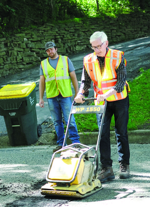 Evers gets to work in Richland Center