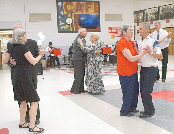 Mhs Senior Citizen Prom Returning May 4 Monroe Times Mhs Senior Citizen Prom Returning May 4 Monroe Times
