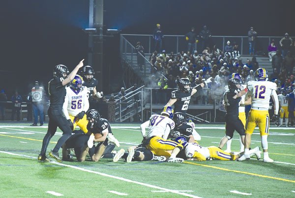 s111523_Breylin-Goebel-fumble-recovery