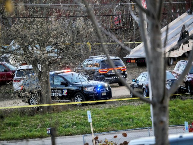 Breaking: Suspect in armed robbery dead in Monroe Monroe Times