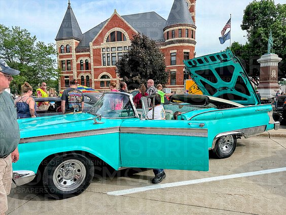 cars on the square 2024