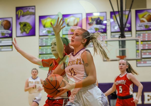 Lauryn Quinn and Anna Bartels