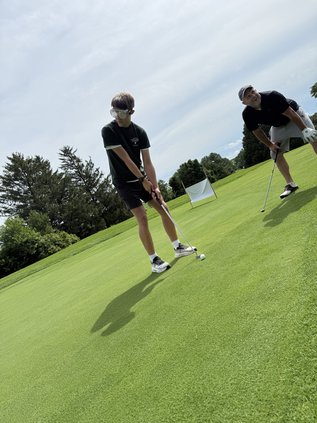 Alumni golf