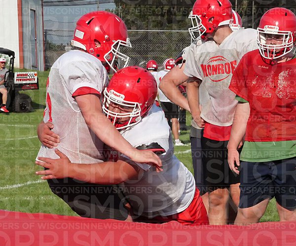 monroe football 2025