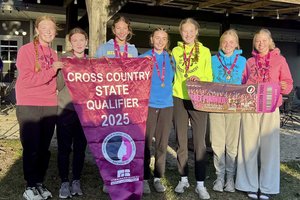 MFL MarMac Girls Cross Country State Qualifying Team