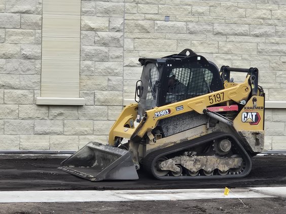 Skid steer