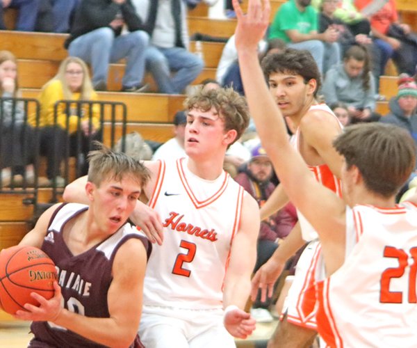 Sam Kramer double team