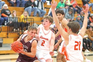 Sam Kramer double team