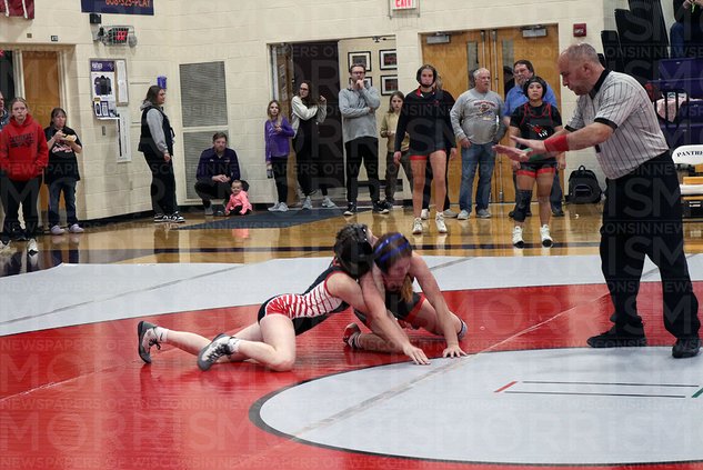 girls wrestling