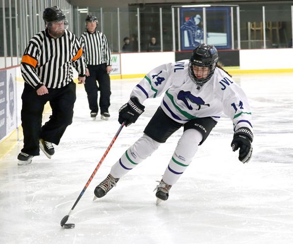 Bluebirds, Cheese pick up late-season wins