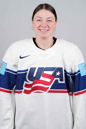 Janecke, USA check off Czechia 5-1