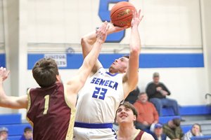 Carson Sime basket vs De Soto