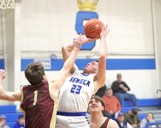 Carson Sime basket vs De Soto