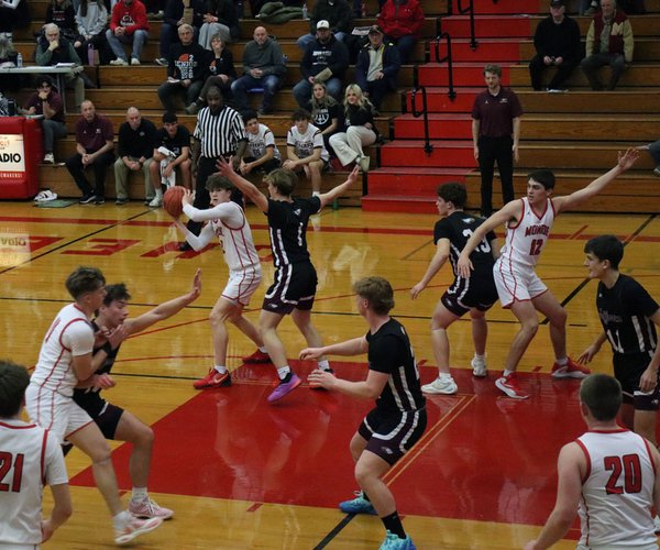 Buckets galore for Monroe in boys home finale