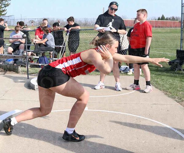 Monroe sweeps annual Glendenning Invite