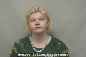 Monroe woman arrested for drugs