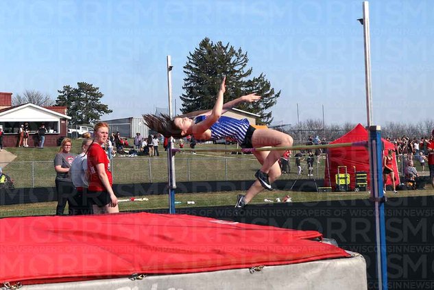 Monroe sweeps annual Glendenning Invite