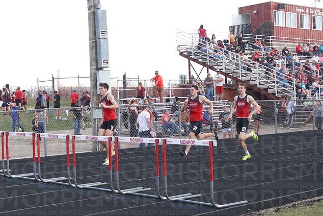 Monroe sweeps annual Glendenning Invite