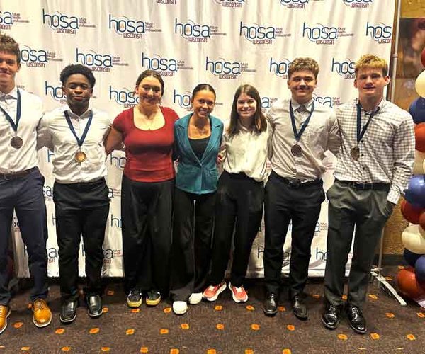 NGHS students excel at state leadership conference