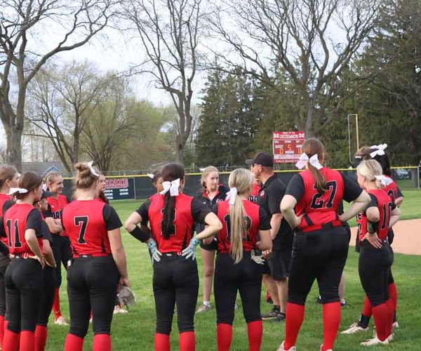 Monroe blows out Evansville, hosts annual tourney