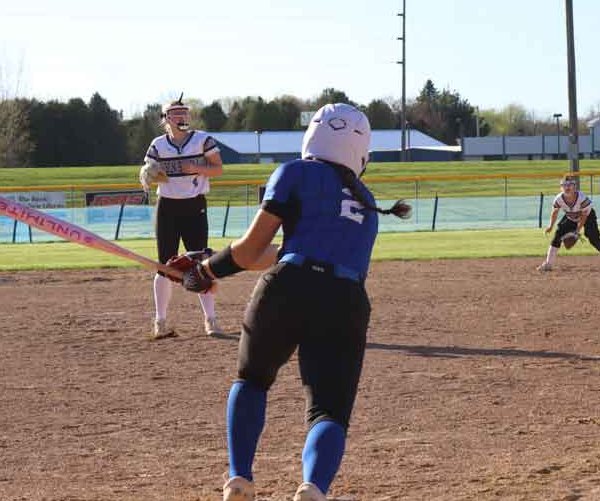 MNG improves to 9-1, Jubany trips Eagles