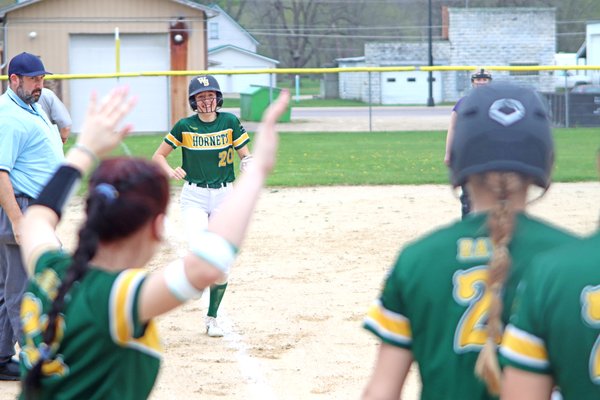 Isabella Bunders Home Run 1 2026
