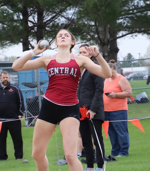 Central Girls Track 4/29_02