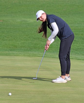 MFLMM Girls Golf 4/29_02