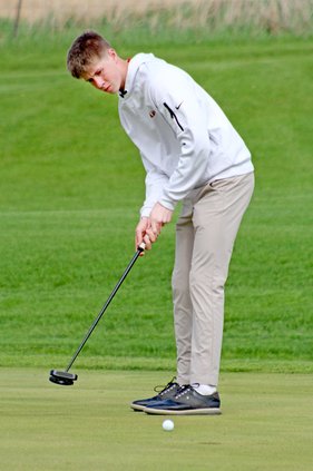 Central Boys Golf 5/6_01