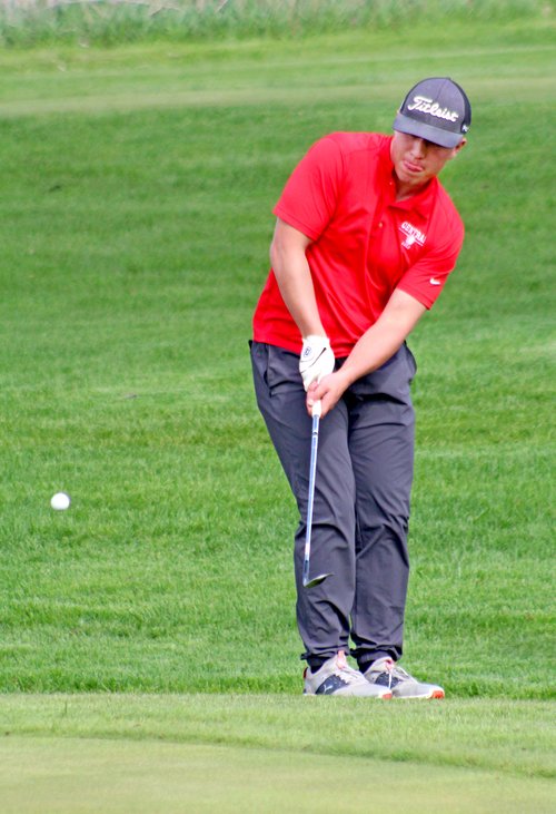 Central Boys Golf 5/6_02