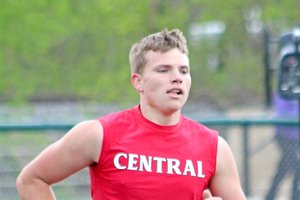 Central Boys Track 5/6_01