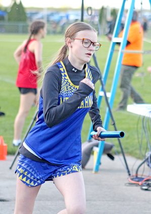 MFLMM Girls Track 5/13_01