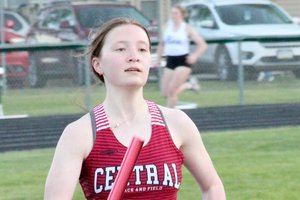 Central Girls Track 5/13_01