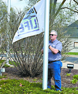 Donate Life flag raised by Joe Morovitz