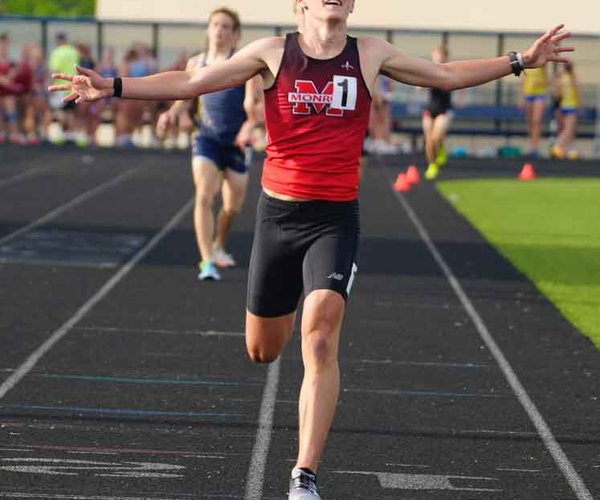 Monroe boys win sectional
