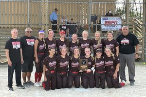 Iowa–Grant softball regional champs