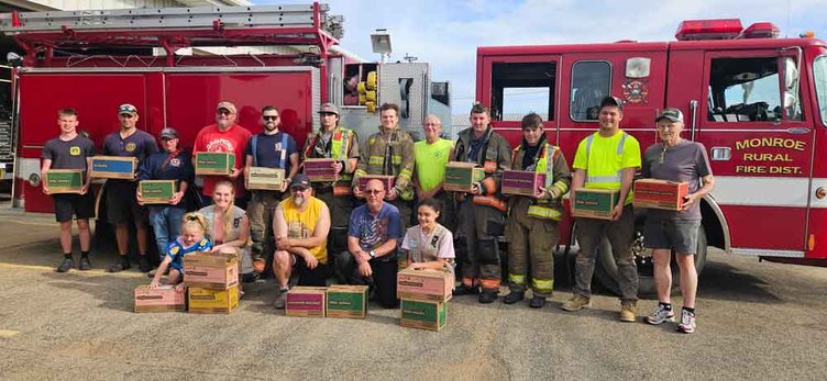 Girls Scout troop donates cookies
