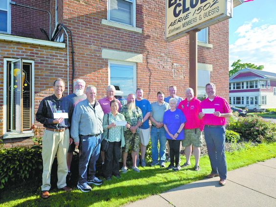 Eagles Club check presentation 2026