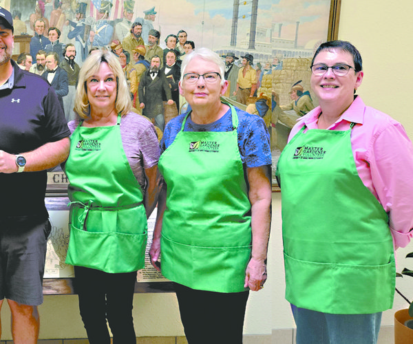 Fort Fun Master Gardeners donation