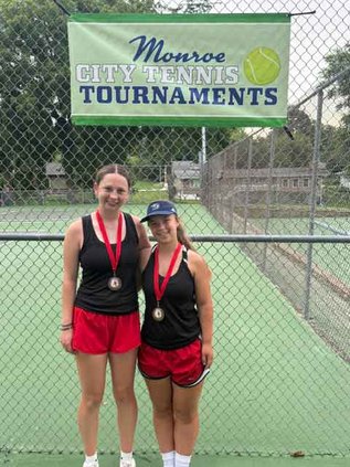 City Tennis Tournament has repeat champs