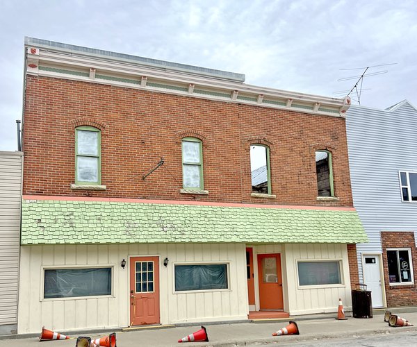 Monona Commercial Building - 111 W. Center St.