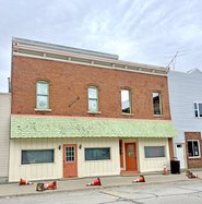 Monona Commercial Building - 111 W. Center St.